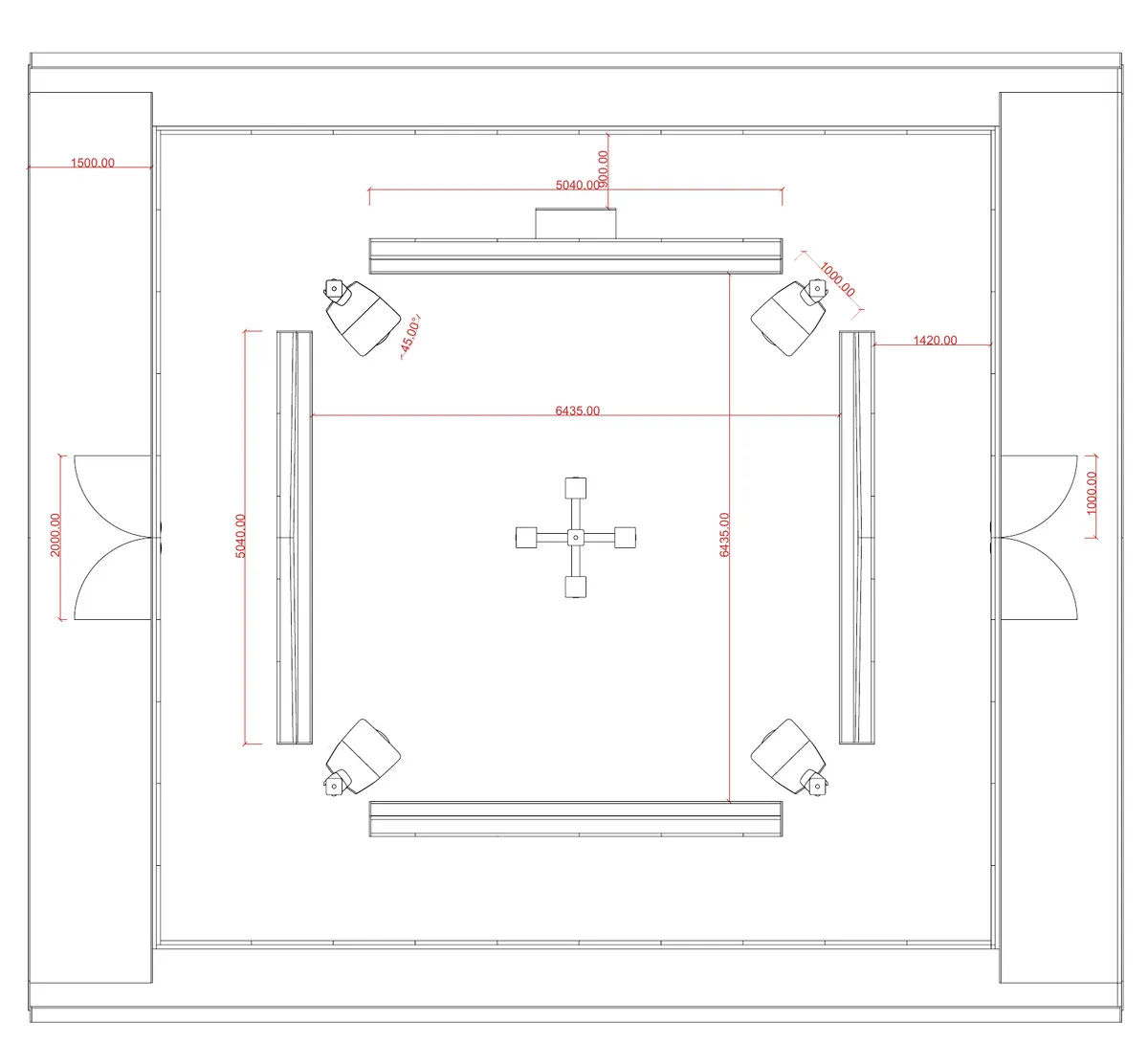 Dimensioned floor plan: four 5040 mm screens set in a square around a central seat, each with a projector angled at 45 degrees behind it